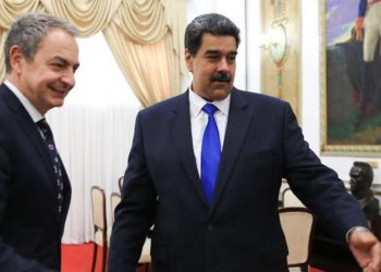 El expresidente español Rodríguez Zapatero visita por sorpresa a Maduro