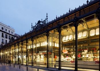 Miles de venezolanos y colombianos seguirán emigrando a Europa en 2020