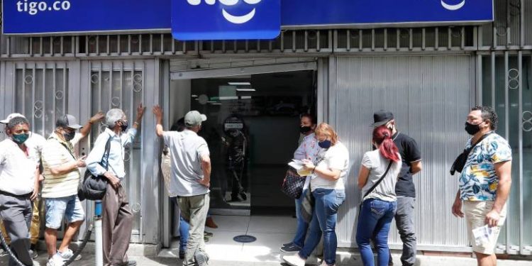 ¿Qué atizó la crisis de Tigo y por qué se acerca a la reorganización?